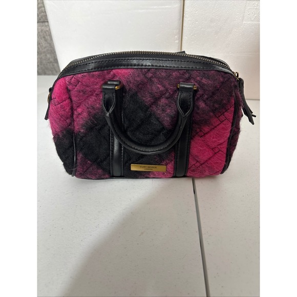 Kurt Geiger London Quilted Fuzzy Barrel Bag Pink Black Chain Strap - Picture 7 of 8